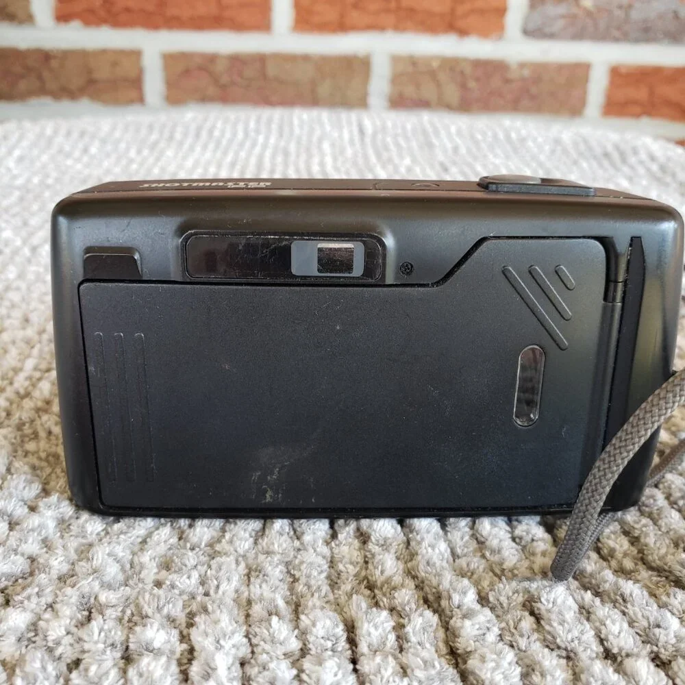 Ricoh Shotmaster FF - LX-22 Point & Shoot Camera
